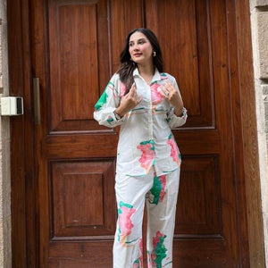 Women’s Fashionable Printed Muslin White-Blue Kurti with Pant – Co-ord Set by Kyra Fashion